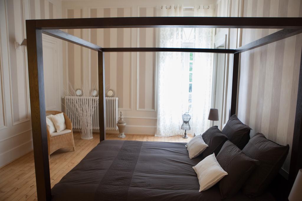 Chambres D'Hotes La Chartreuse Des Eyres Podensac Номер фото